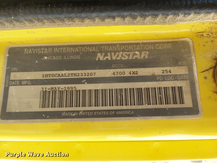 image for item DB2649 1996 International 4700 feed truck