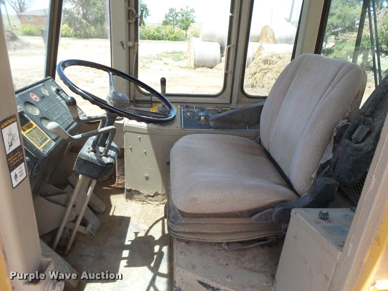 image for item DB2650 1990 John Deere 544E wheel loader