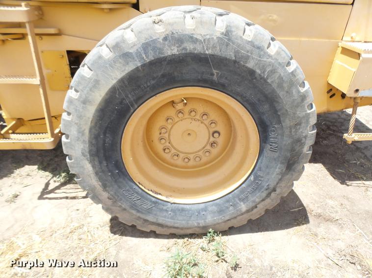 image for item DB2650 1990 John Deere 544E wheel loader