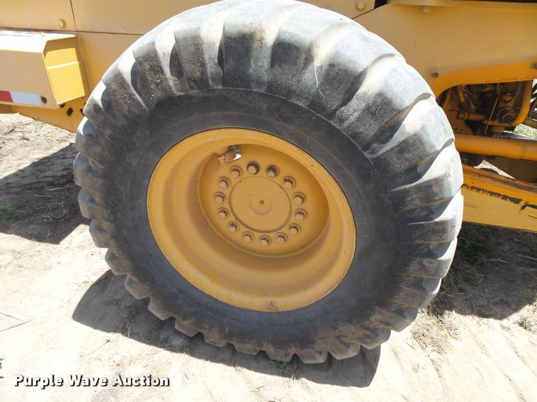 image for item DB2650 1990 John Deere 544E wheel loader