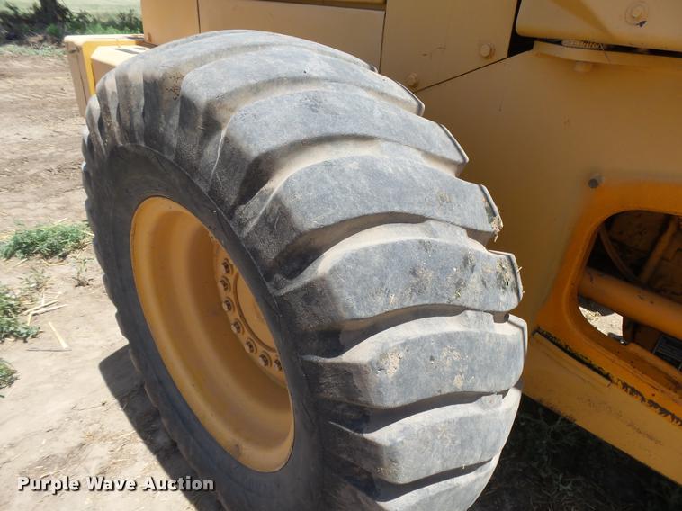 image for item DB2650 1990 John Deere 544E wheel loader