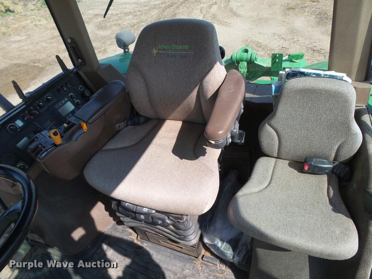 image for item DB2664 2007 John Deere 8530 MFWD tractor