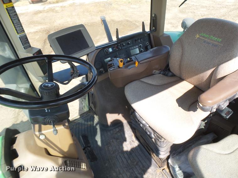 image for item DB2664 2007 John Deere 8530 MFWD tractor