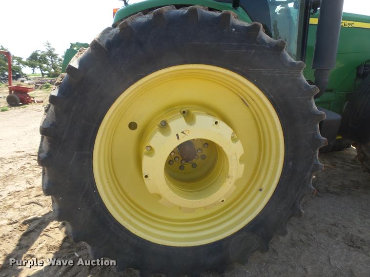 image for item DB2664 2007 John Deere 8530 MFWD tractor