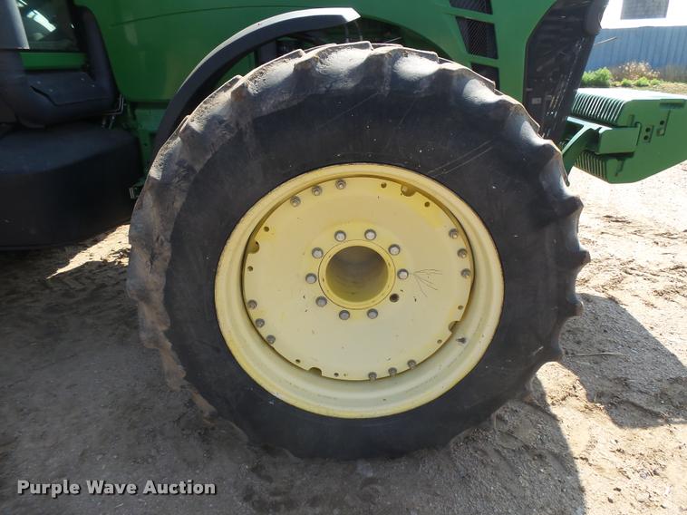 image for item DB2664 2007 John Deere 8530 MFWD tractor