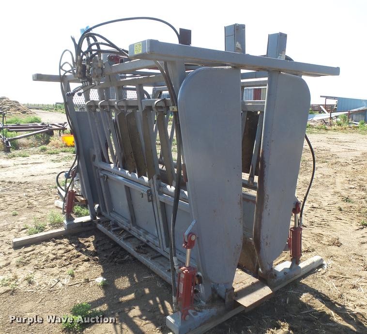 image for item DB2667 Bowman squeeze chute