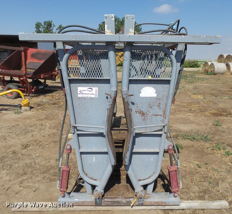 image for item DB2667 Bowman squeeze chute