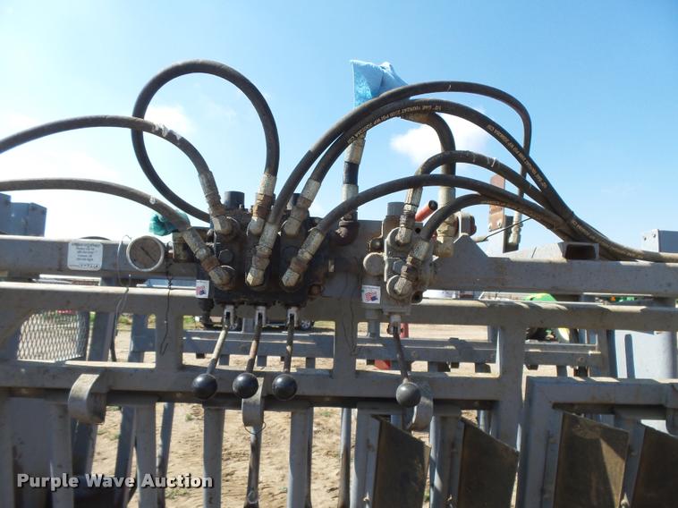 image for item DB2667 Bowman squeeze chute