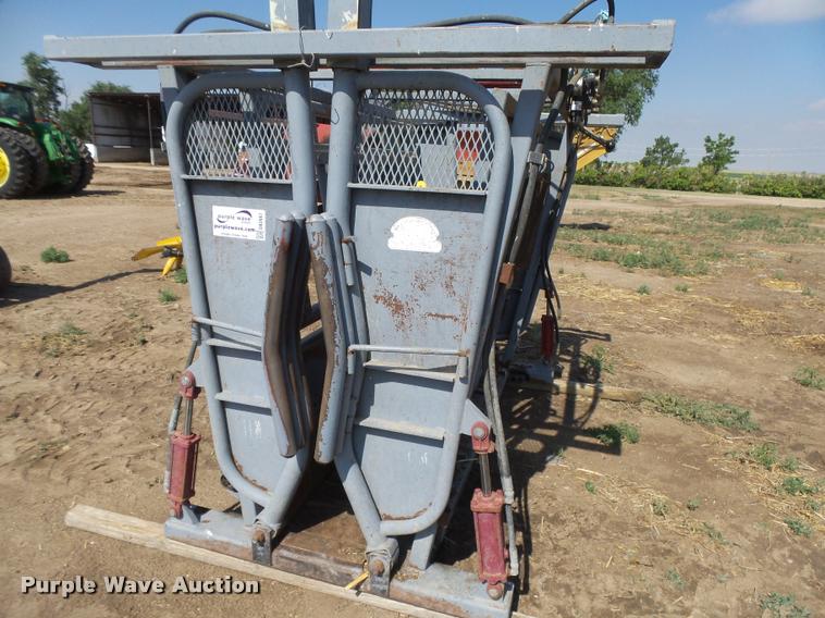 image for item DB2667 Bowman squeeze chute