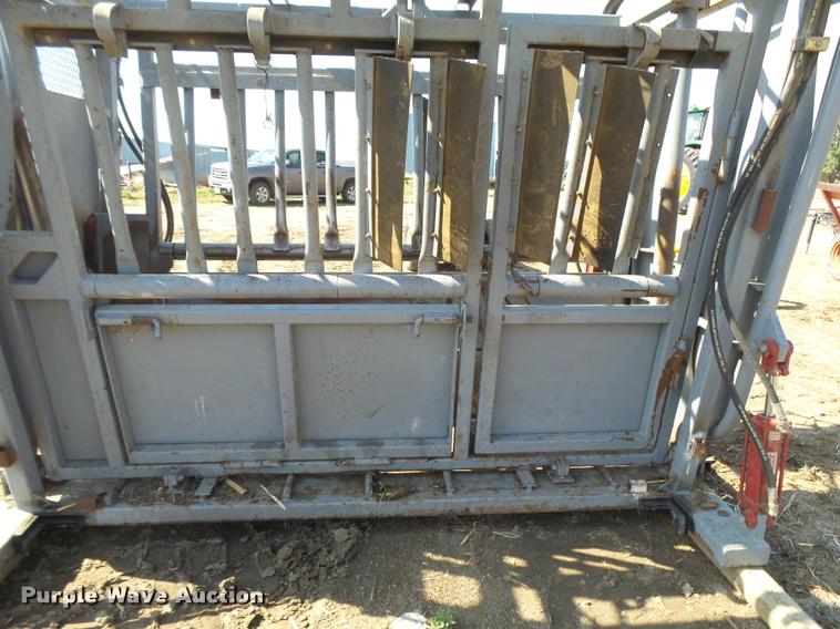 image for item DB2667 Bowman squeeze chute