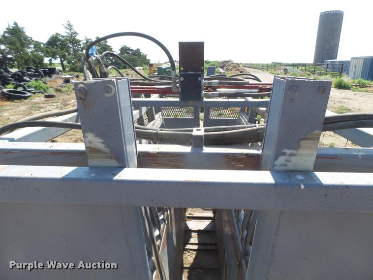 image for item DB2667 Bowman squeeze chute