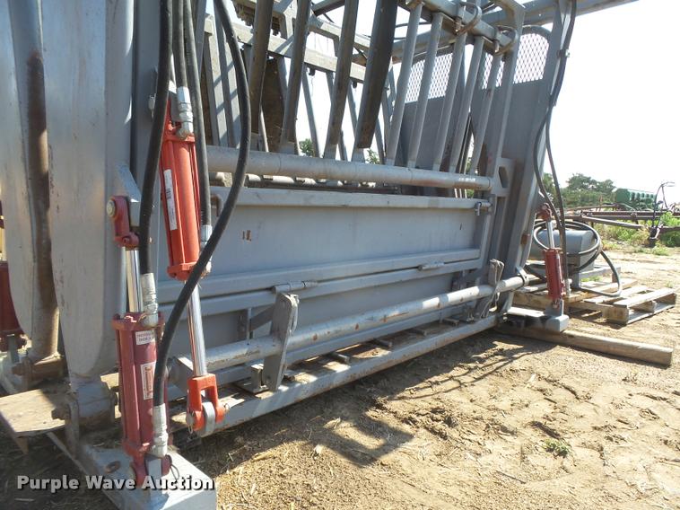 image for item DB2667 Bowman squeeze chute