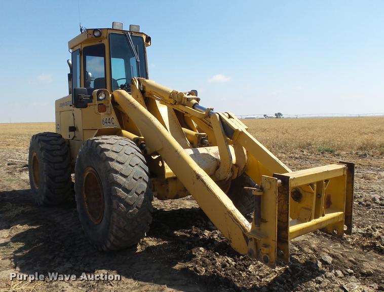 image for item DB2670 1982 John Deere 644C High Lift wheel loader