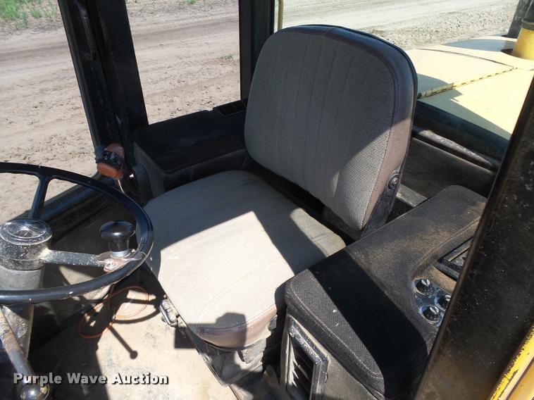 image for item DB2670 1982 John Deere 644C High Lift wheel loader