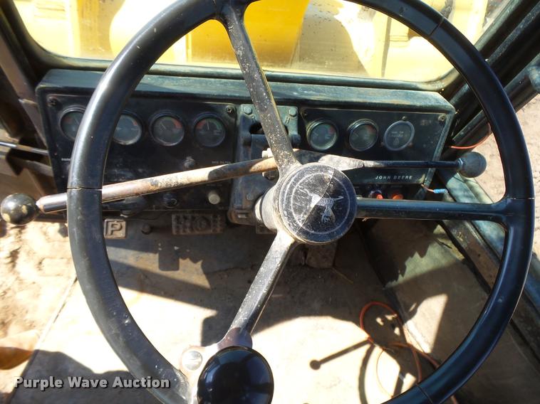 image for item DB2670 1982 John Deere 644C High Lift wheel loader