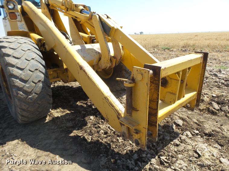 image for item DB2670 1982 John Deere 644C High Lift wheel loader
