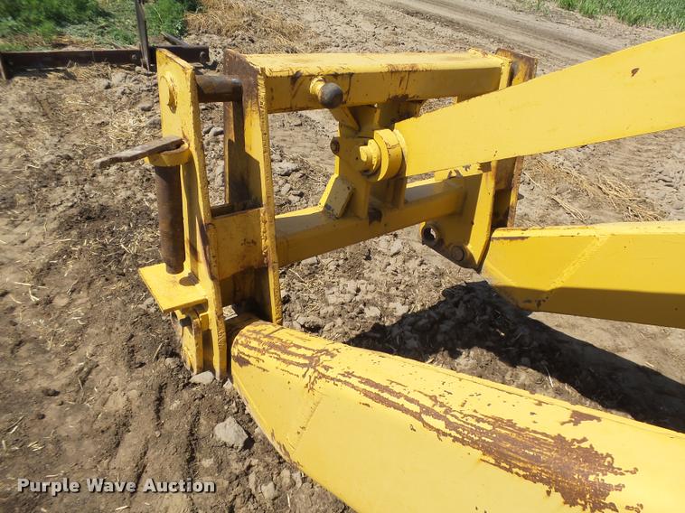 image for item DB2670 1982 John Deere 644C High Lift wheel loader