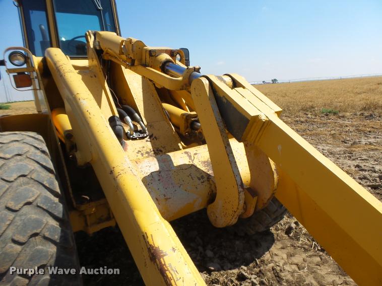 image for item DB2670 1982 John Deere 644C High Lift wheel loader