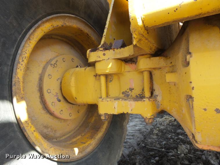 image for item DB2670 1982 John Deere 644C High Lift wheel loader