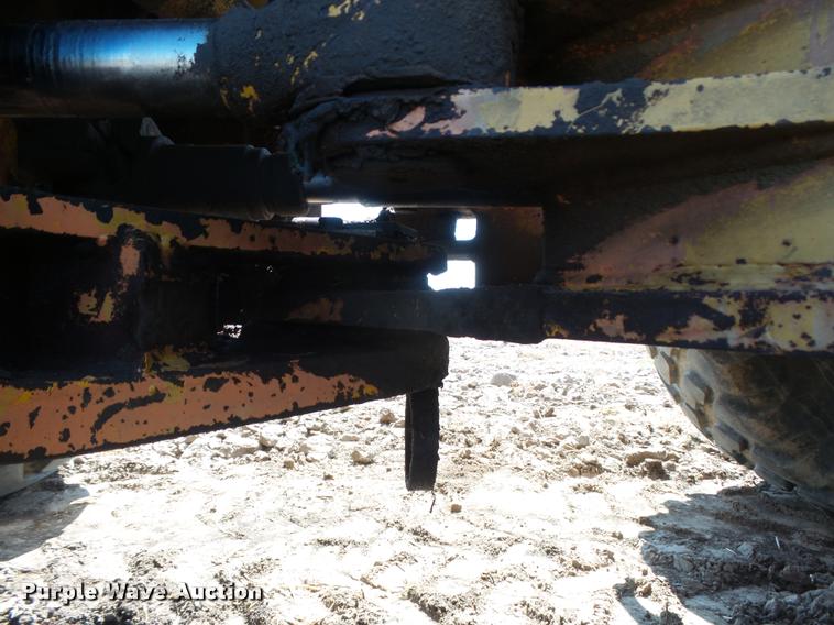 image for item DB2670 1982 John Deere 644C High Lift wheel loader