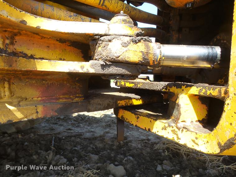 image for item DB2670 1982 John Deere 644C High Lift wheel loader