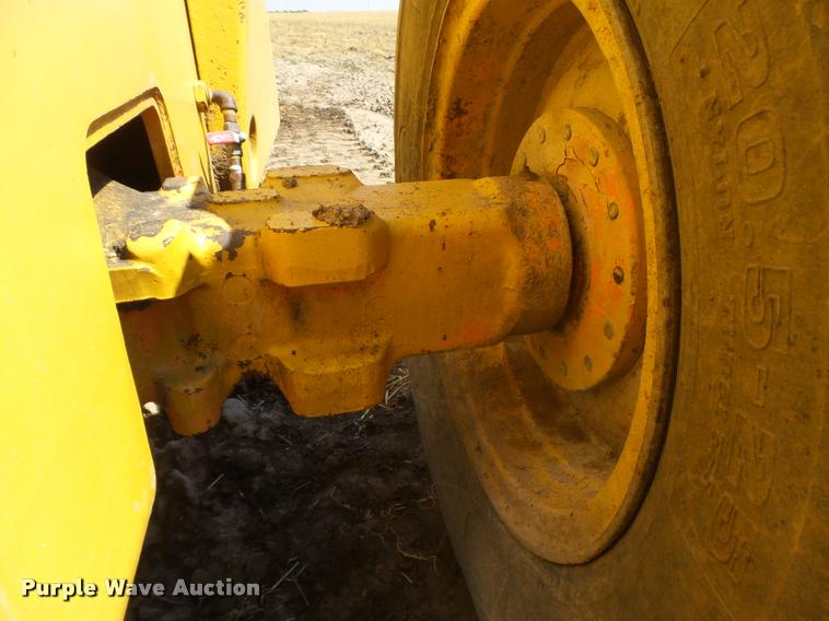 image for item DB2670 1982 John Deere 644C High Lift wheel loader