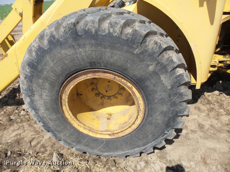 image for item DB2670 1982 John Deere 644C High Lift wheel loader