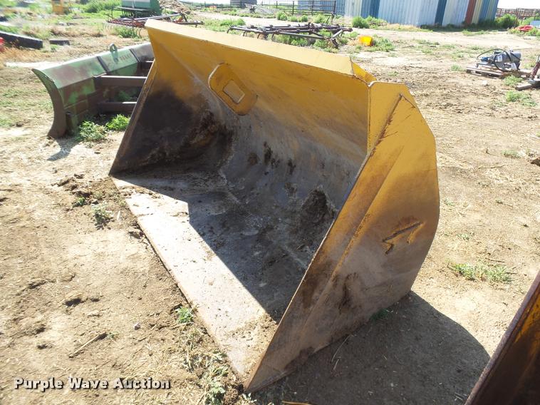 image for item DB2670 1982 John Deere 644C High Lift wheel loader