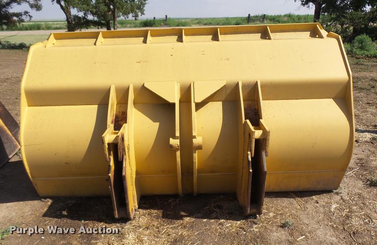 image for item DB2670 1982 John Deere 644C High Lift wheel loader