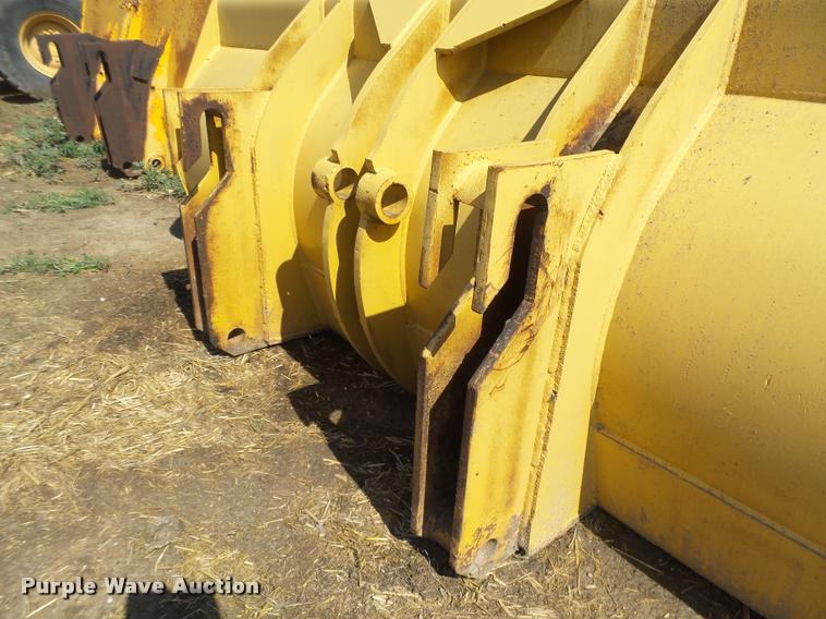 image for item DB2670 1982 John Deere 644C High Lift wheel loader