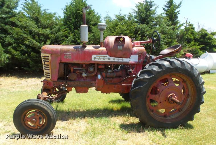 image for item DB2673 Farmall 450 tractor