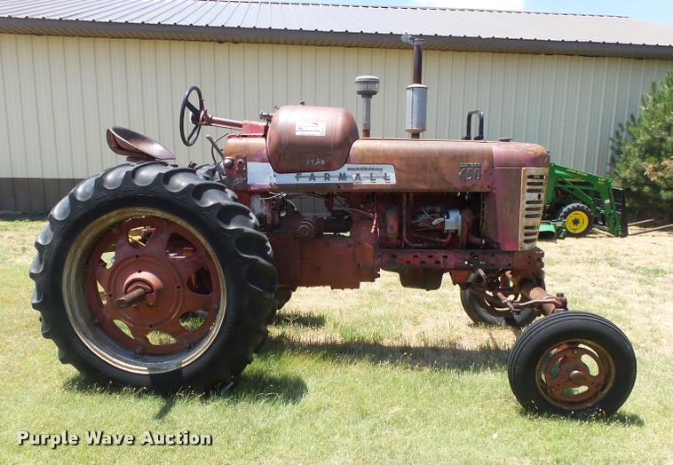 image for item DB2673 Farmall 450 tractor