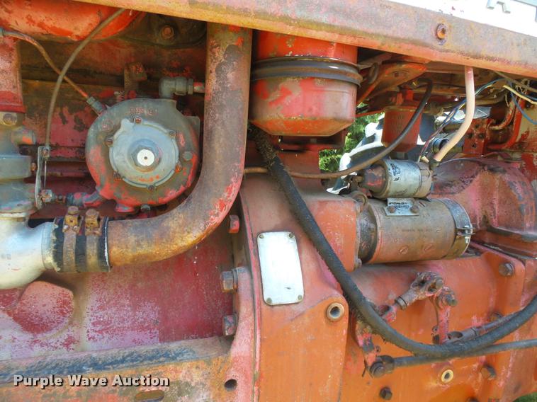 image for item DB2673 Farmall 450 tractor