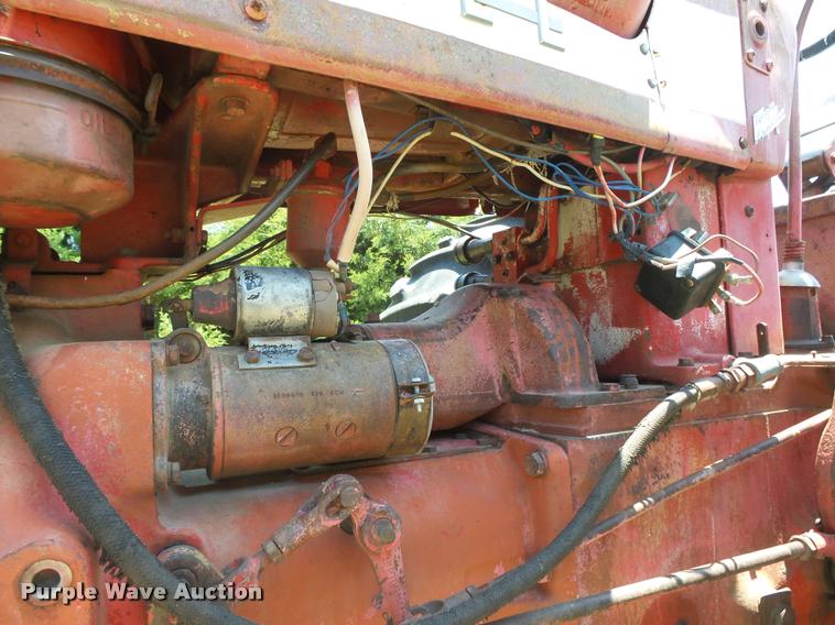 image for item DB2673 Farmall 450 tractor