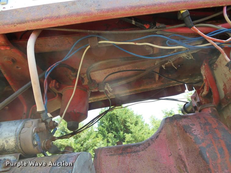 image for item DB2673 Farmall 450 tractor