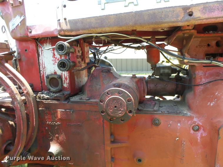 image for item DB2673 Farmall 450 tractor