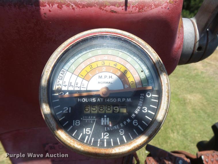 image for item DB2673 Farmall 450 tractor