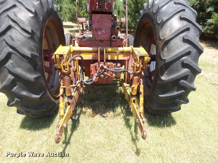image for item DB2673 Farmall 450 tractor