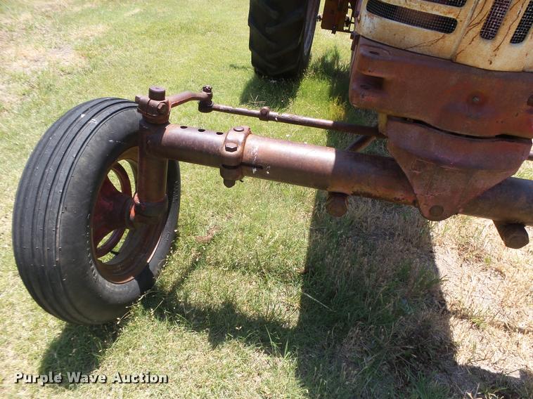 image for item DB2673 Farmall 450 tractor