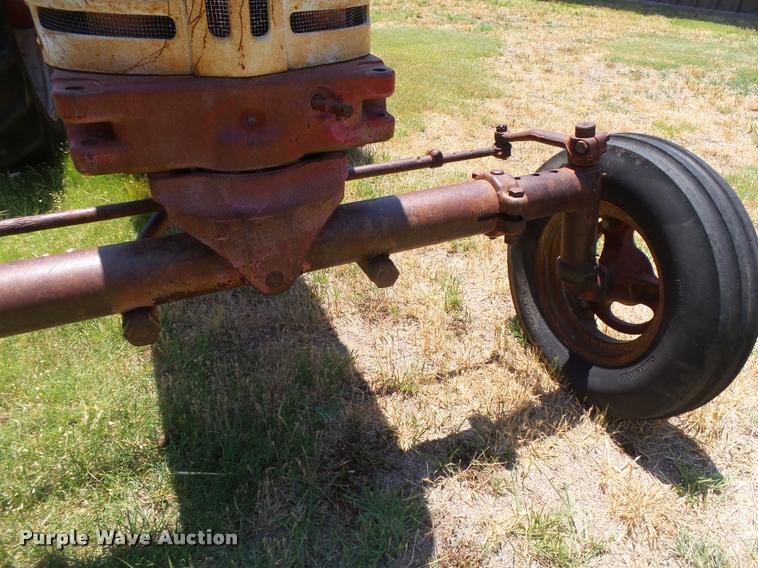 image for item DB2673 Farmall 450 tractor