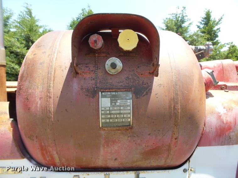 image for item DB2673 Farmall 450 tractor