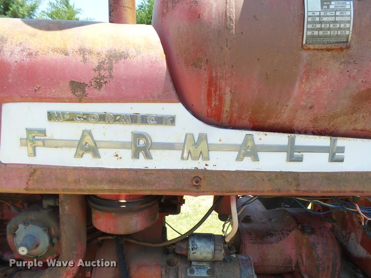 image for item DB2673 Farmall 450 tractor