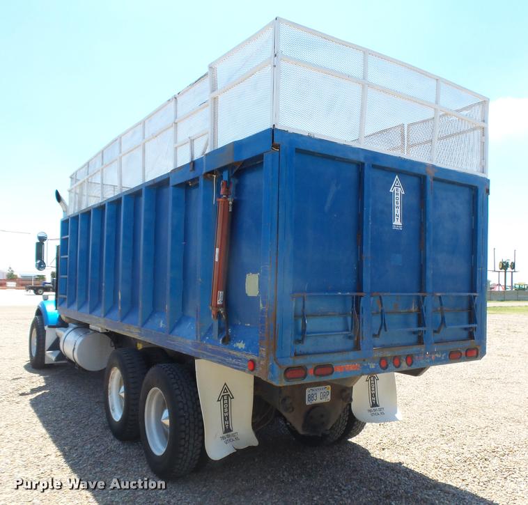 image for item DB2674 1995 Kenworth T800 silage truck