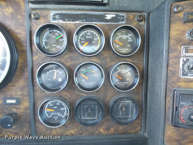 image for item DB2674 1995 Kenworth T800 silage truck