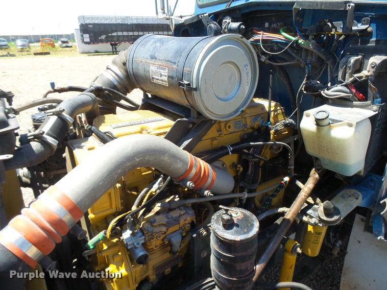 image for item DB2674 1995 Kenworth T800 silage truck