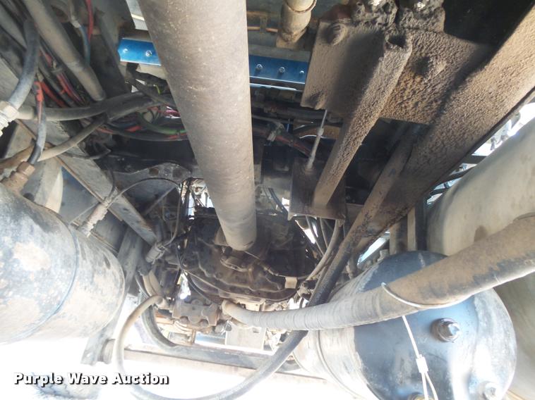 image for item DB2674 1995 Kenworth T800 silage truck