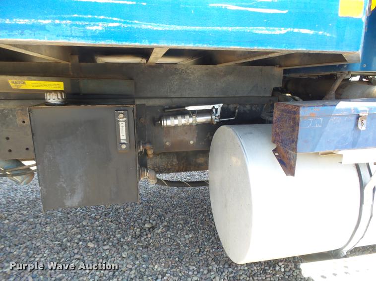 image for item DB2674 1995 Kenworth T800 silage truck