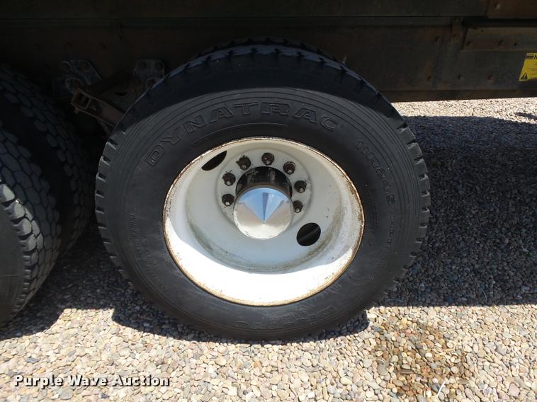 image for item DB2674 1995 Kenworth T800 silage truck