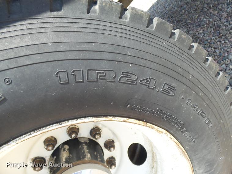 image for item DB2674 1995 Kenworth T800 silage truck