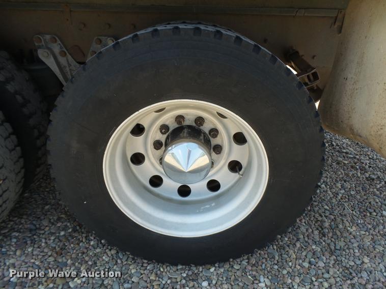 image for item DB2674 1995 Kenworth T800 silage truck